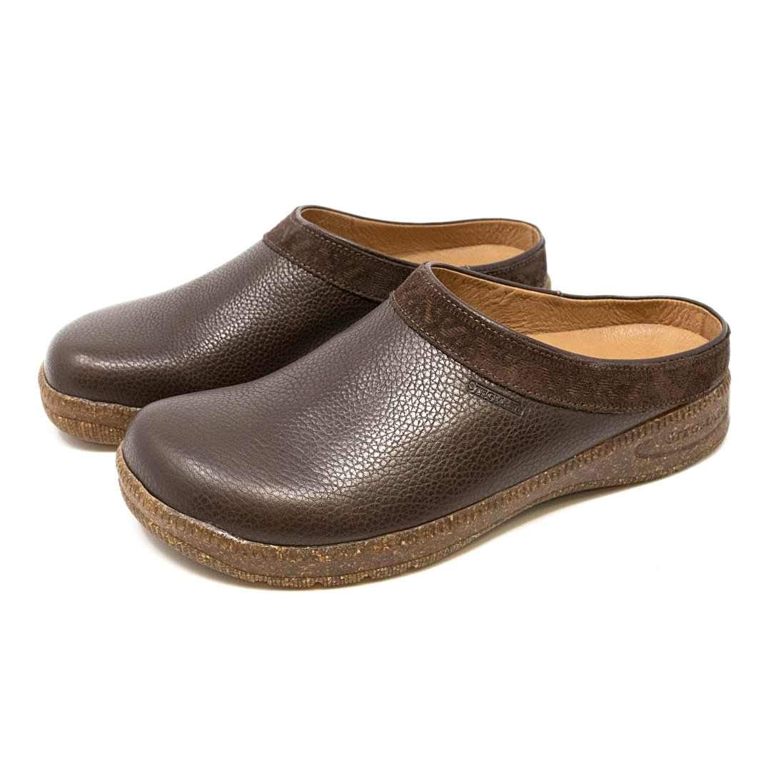 Stegmann Wool Clogs vs. Haflinger Wool Clogs - Slipper Scout